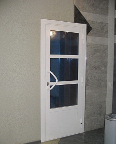 Противопожарные двери со стеклом от производителя в Лобне  купить
